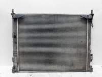 Радиатор охлаждения двигателя - фотография, изображение